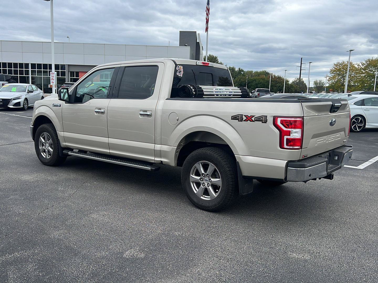 Used 2018 Ford F150 XLT w/ Equipment Group 302A Luxury AWD/4WD image 10