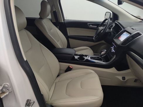 Used 2018 Ford Edge Titanium w/ Equipment Group 301A FWD image 21