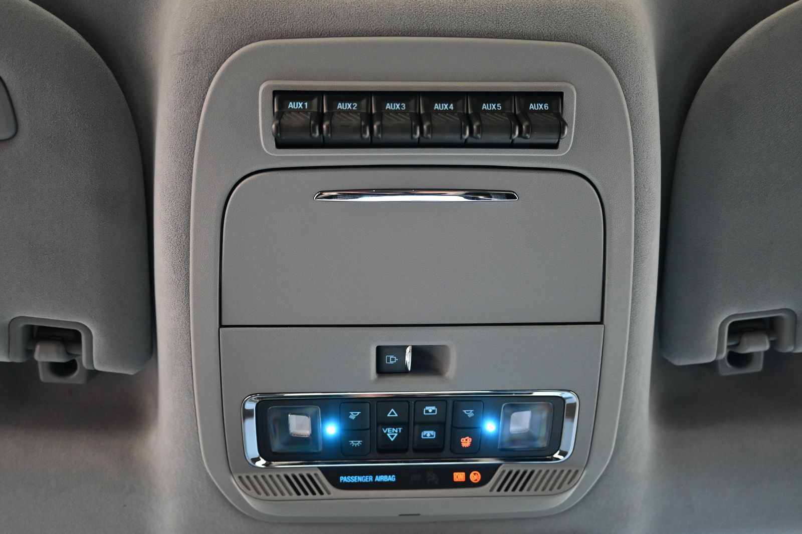 Used 2024 Ford F350 Limited w/ FX4 Off-Road Package AWD/4WD image 34