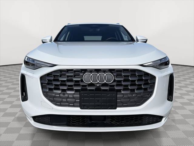 Used 2025 Audi Q5 Premium Plus w/ Premium Plus AWD/4WD image 8
