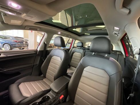 Used 2017 Volkswagen Golf Alltrack SEL AWD/4WD image 10