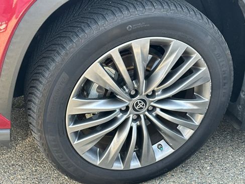 Used 2021 Toyota Highlander Platinum image 22