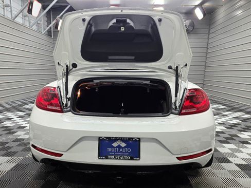 Used 2013 Volkswagen Beetle 2.0T FWD image 33