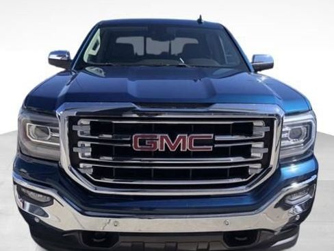 Used 2018 GMC Sierra 1500 SLT image 3