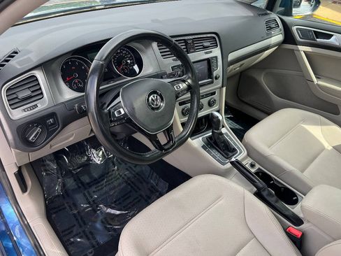 Used 2015 Volkswagen Golf S FWD image 19