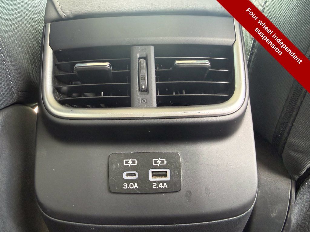 Used 2024 Subaru Outback Premium AWD/4WD image 38
