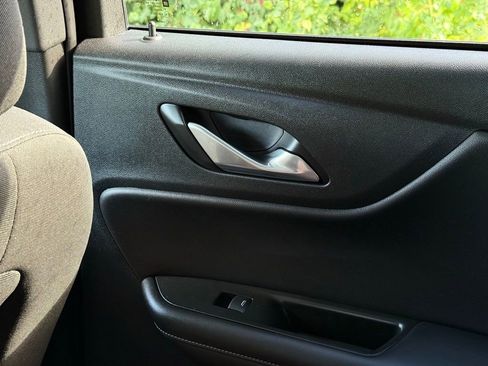 Used 2022 Chevrolet Blazer LT image 46