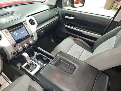 Used 2018 Toyota Tundra SR5 image 29