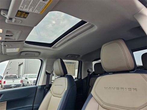New 2025 Ford Maverick Lariat w/ 4K Tow Package image 27