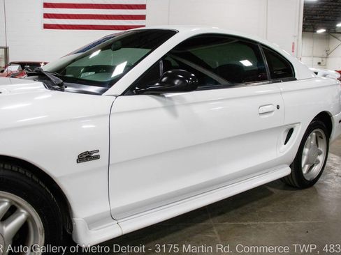Used 1995 Ford Mustang GT image 21