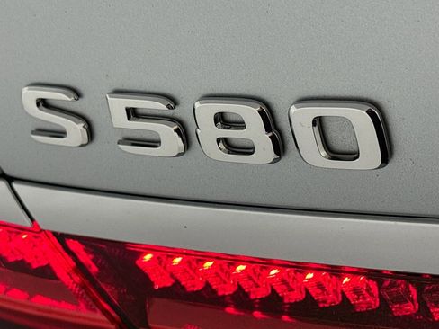 Certified 2025 Mercedes-Benz S 580 S 580 image 9