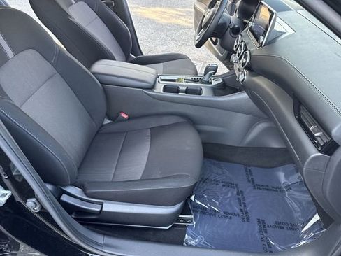 Used 2022 Nissan Sentra SV w/ Trunk Package image 10