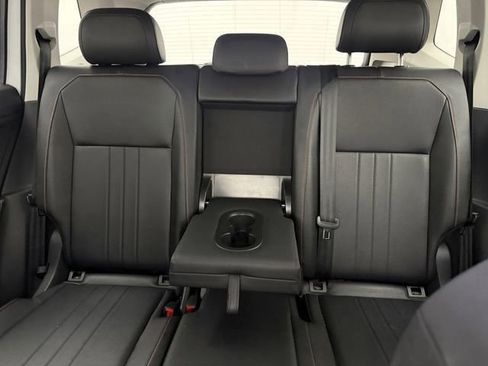 Used 2024 Volkswagen Tiguan Wolfsburg Edition image 26