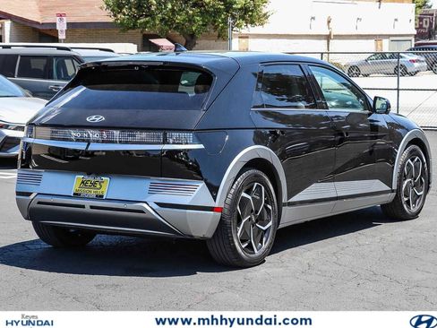 Certified 2024 Hyundai Ioniq 5 Limited RWD image 4