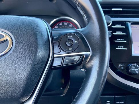 Used 2018 Toyota Camry XSE FWD image 24