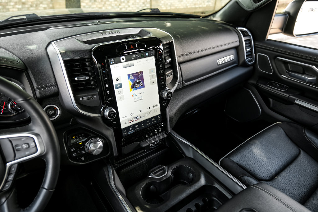 Used 2023 RAM 1500 Laramie AWD/4WD image 34