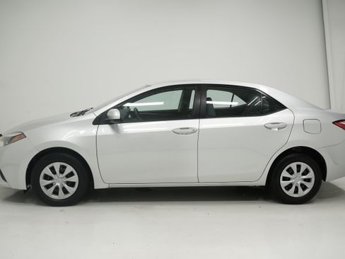 Used 2016 Toyota Corolla L FWD image 7