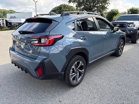Used 2024 Subaru Crosstrek 2.0i Premium w/ Crosstrek Mirror Package AWD/4WD image 5