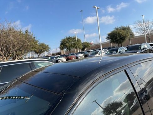 Certified 2023 Hyundai Ioniq 5 Limited w/ Cargo Package image 6