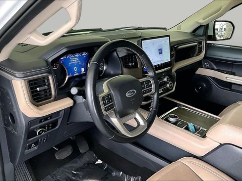 Used 2024 Ford Expedition Max Limited RWD image 18