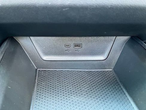 Used 2026 Chevrolet Equinox RS w/ Convenience Package III AWD/4WD image 40