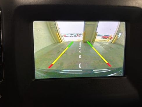 Used 2018 Jeep Compass Latitude w/ Popular Equipment Group FWD image 13
