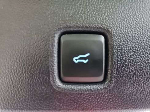 Used 2025 Ford Escape SE FWD image 31