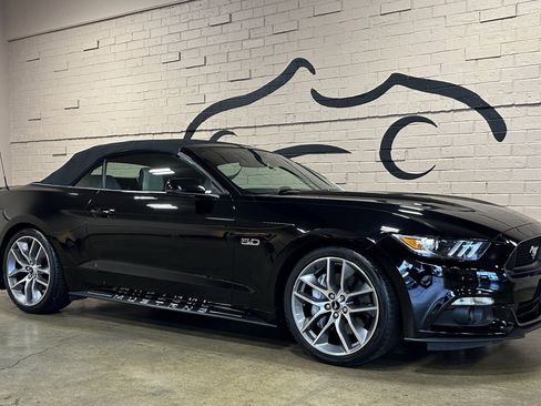 Used 2017 Ford Mustang GT Premium w/ Equipment Group 401A image 2