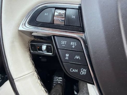 Used 2022 Lincoln Nautilus Black Label w/ Cargo Utility Package AWD/4WD image 55