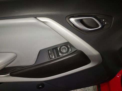 Used 2023 Chevrolet Camaro LT w/ Technology Package image 19