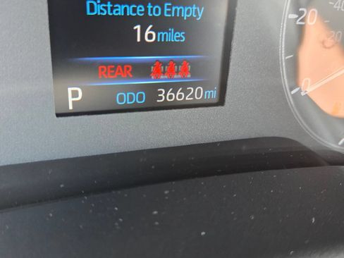 Used 2023 Toyota Corolla LE FWD image 26