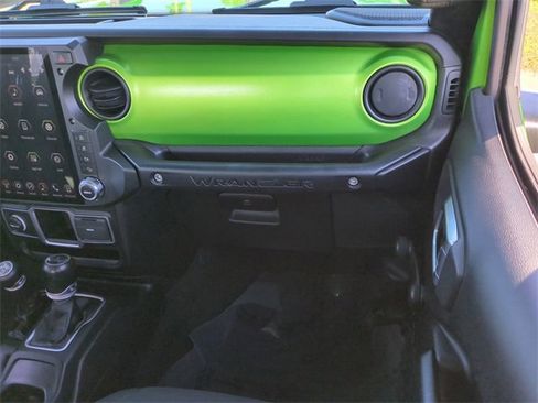 Used 2018 Jeep Wrangler Sport image 17