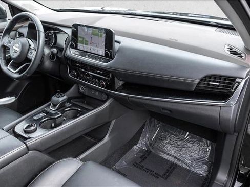 Used 2022 Nissan Rogue SL w/ SL Premium Package image 25