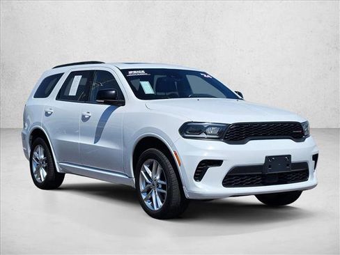 Used 2024 Dodge Durango GT AWD/4WD image 3