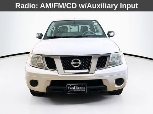 Used 2018 Nissan Frontier SV image 3