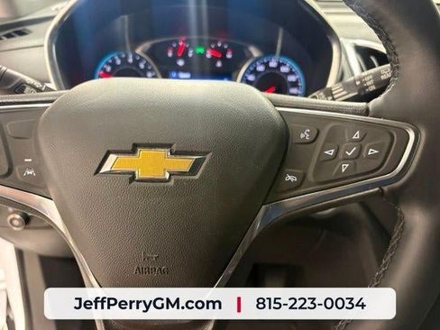 Used 2024 Chevrolet Equinox LT FWD image 15