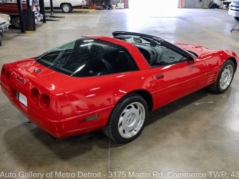 Used 1992 Chevrolet Corvette Coupe RWD image 8