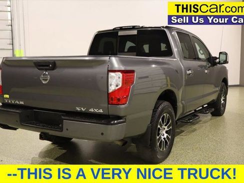 Used 2021 Nissan Titan SV w/ SV Convenience Package image 7
