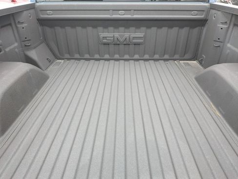 Used 2025 GMC Sierra 1500 Denali AWD/4WD image 23