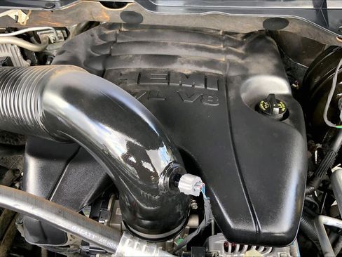 Used 2016 RAM 1500 Limited image 31