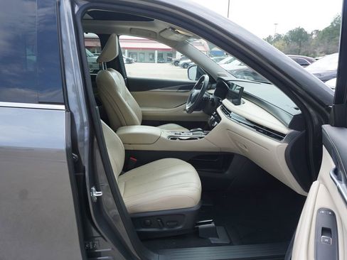 Used 2023 INFINITI QX60 Luxe w/ Performance Audio Package image 19