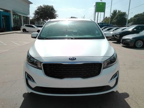 Used 2021 Kia Sedona LX FWD image 3