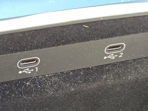 Used 2023 Audi A8 L 3.0T w/ Comfort Plus Package image 30