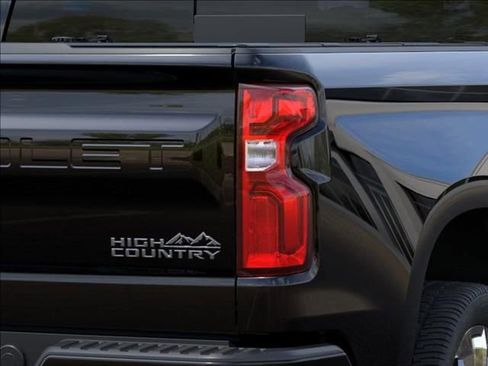 New 2026 Chevrolet Silverado 1500 High Country image 11