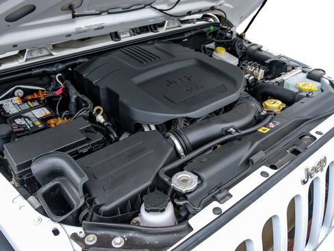 Used 2018 Jeep Wrangler Sport AWD/4WD image 47