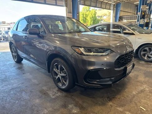 Certified 2024 Honda HR-V EX-L image 1
