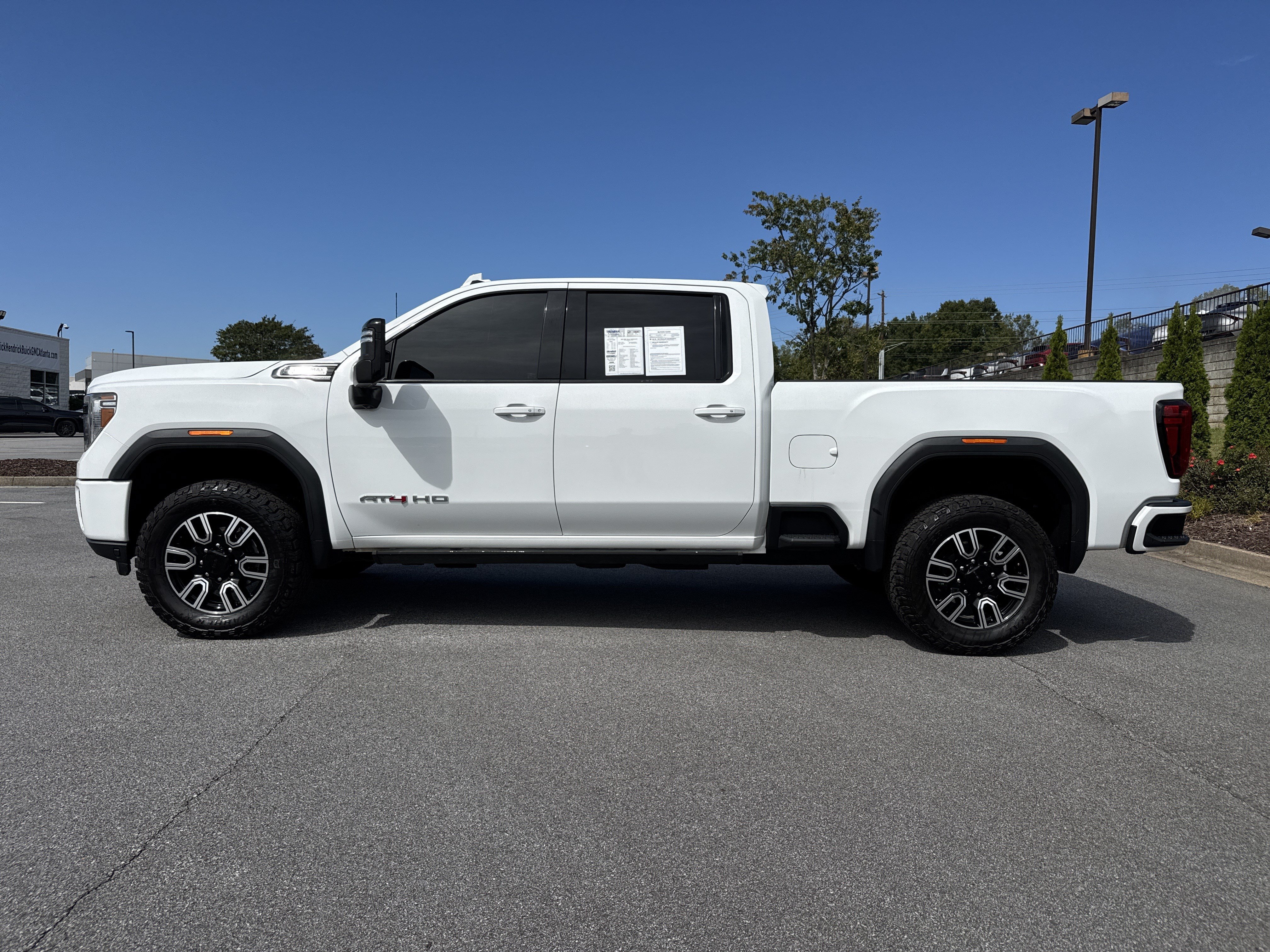 Used 2022 GMC Sierra 3500 AT4 w/ AT4 Preferred Package AWD/4WD image 7