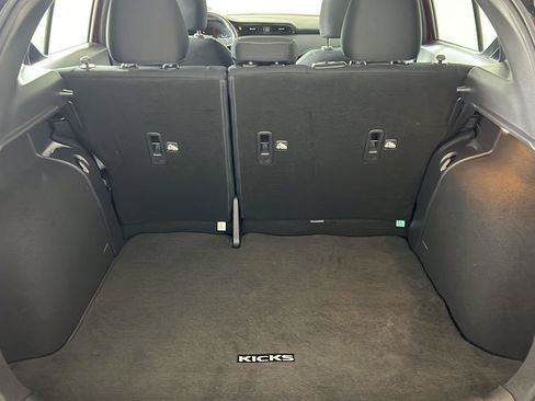 Used 2023 Nissan Kicks SV FWD image 23