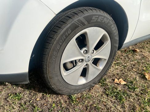 Used 2014 Kia Soul image 19