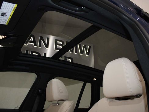 Certified 2024 BMW X3 xDrive30i w/ Premium Package w/ZPA image 15